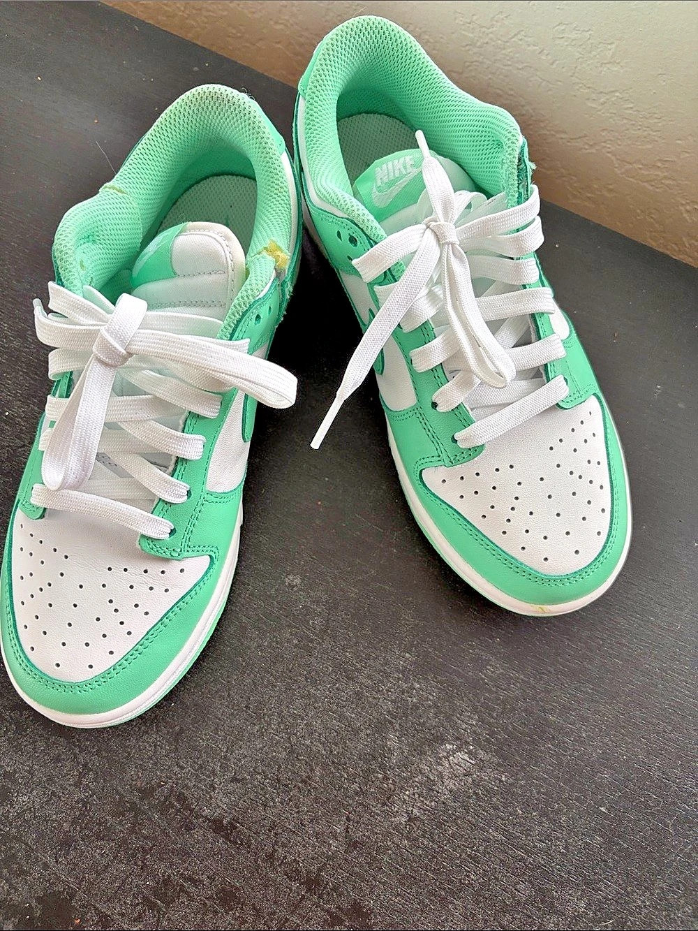 Nike Dunk Low Green & White Sneakers US 6